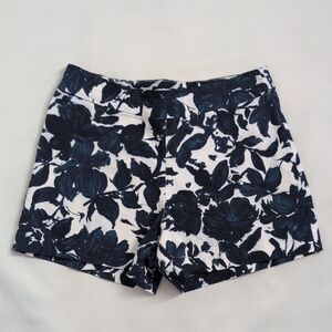 NWOT Margaret M Navy Floral High Waist Slimming Shorts